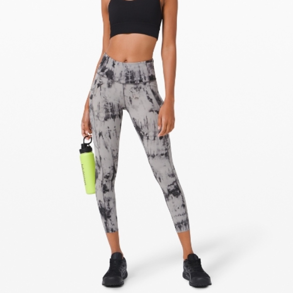 Fast and Free Tight II 25” EUC